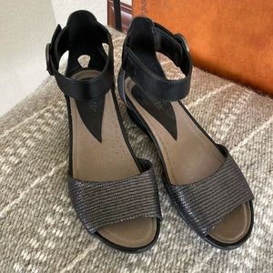 Earth Relief Pod Shoes
